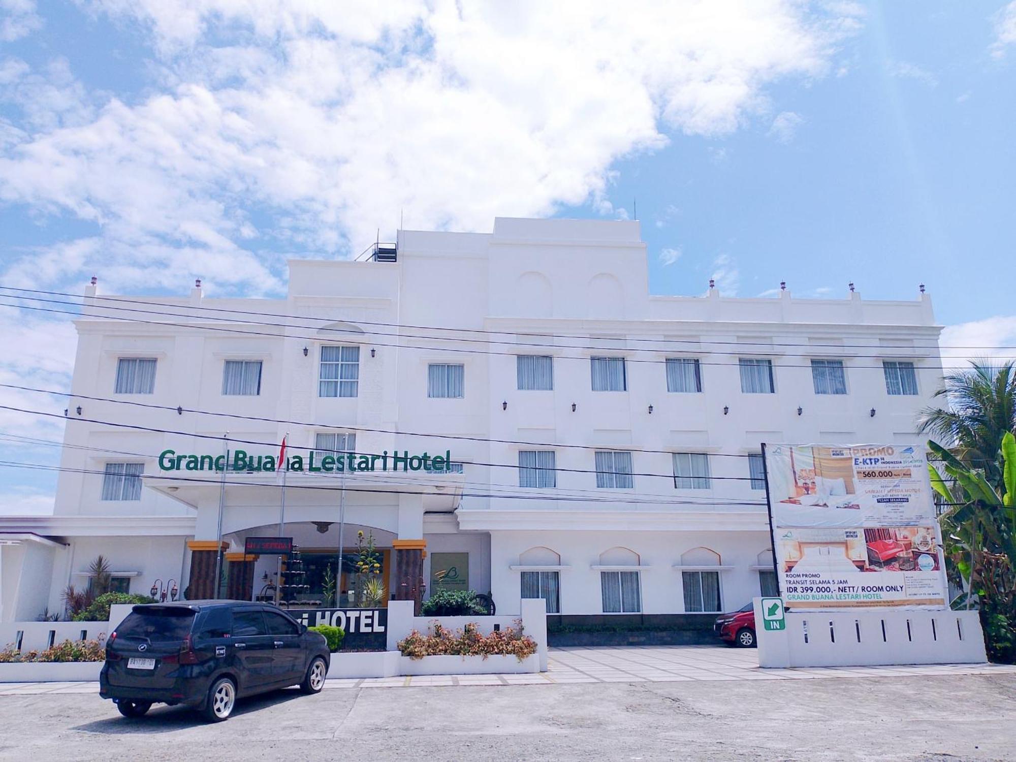 Grand Buana Lestari Hotel Padang  Eksteriør billede